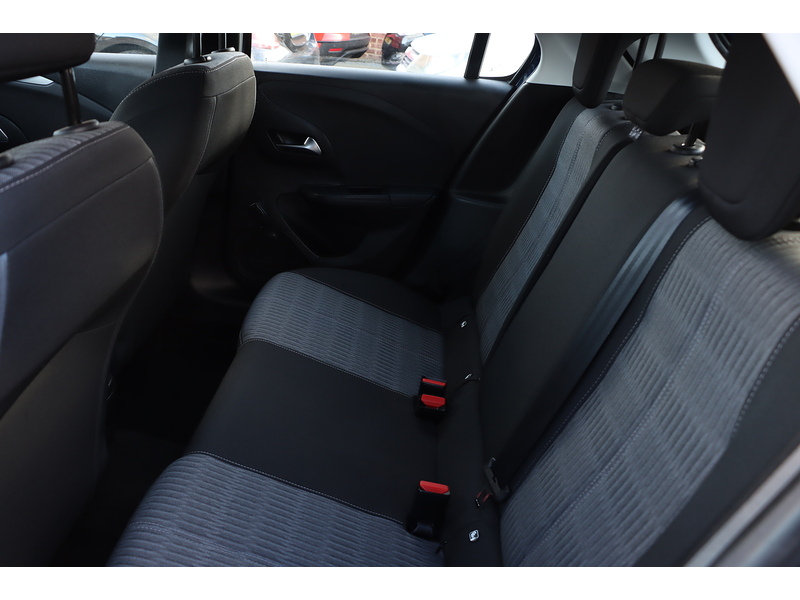 Vauxhall 1.2 TURBO SE PREMIUM HATCHBACK 5DR PETROL MANUAL HEATED SEATS SATNAV BLUETOOTH DAB RADIO PARKING AIDS 1 OWNER FROM NEW ONLY 29000 MILES FSH 3 SERVICES 72-74 Mitcham Road