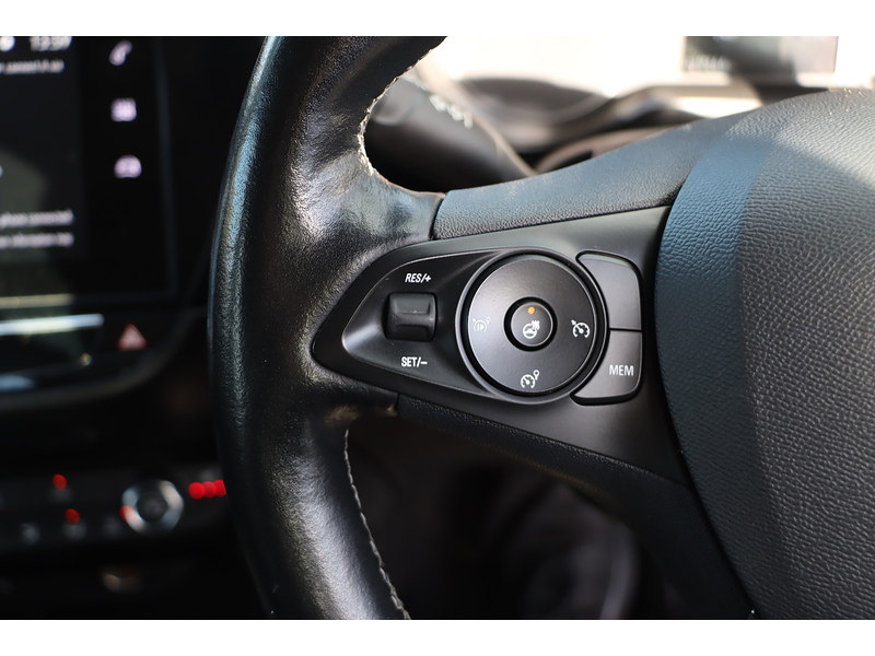 Vauxhall 1.2 TURBO SE PREMIUM HATCHBACK 5DR PETROL MANUAL HEATED SEATS SATNAV BLUETOOTH DAB RADIO PARKING AIDS 1 OWNER FROM NEW ONLY 29000 MILES FSH 3 SERVICES 72-74 Mitcham Road