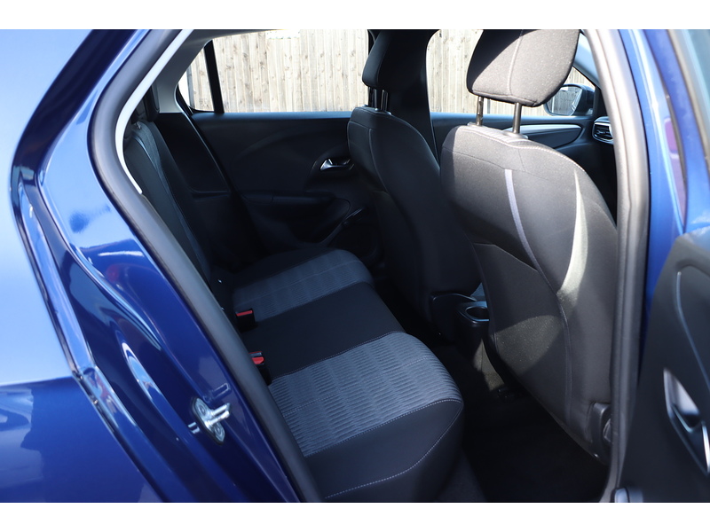 Vauxhall 1.2 TURBO SE PREMIUM HATCHBACK 5DR PETROL MANUAL HEATED SEATS SATNAV BLUETOOTH DAB RADIO PARKING AIDS 1 OWNER FROM NEW ONLY 29000 MILES FSH 3 SERVICES 72-74 Mitcham Road