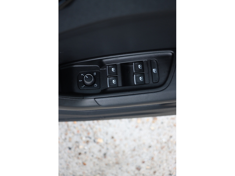 Audi 1.0 TFSI 25 SPORT SPORTBACK 5DR PETROL S TRONIC AUTO SATNAV BLUETOOTH DAB STEREO APPLE CARPLAY PARKING AIDS JUST 1 OWNER 70000 MILES SH NO ULEZ CHARGE 72-74 Mitcham Road