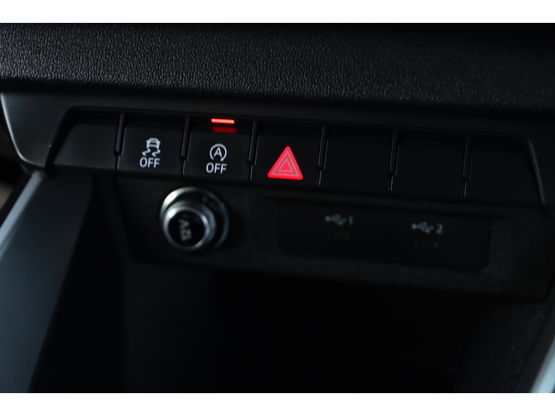 Audi 1.0 TFSI 25 SPORT SPORTBACK 5DR PETROL S TRONIC AUTO SATNAV BLUETOOTH DAB STEREO APPLE CARPLAY PARKING AIDS JUST 1 OWNER 70000 MILES SH NO ULEZ CHARGE 72-74 Mitcham Road