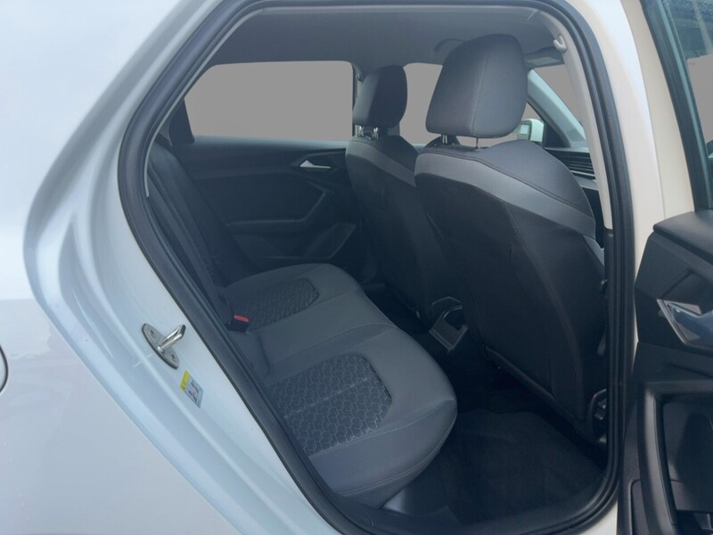 Audi 1.0 TFSI 25 SPORT SPORTBACK 5DR PETROL S TRONIC AUTO SATNAV BLUETOOTH DAB STEREO APPLE CARPLAY PARKING AIDS JUST 1 OWNER 70000 MILES SH NO ULEZ CHARGE 72-74 Mitcham Road