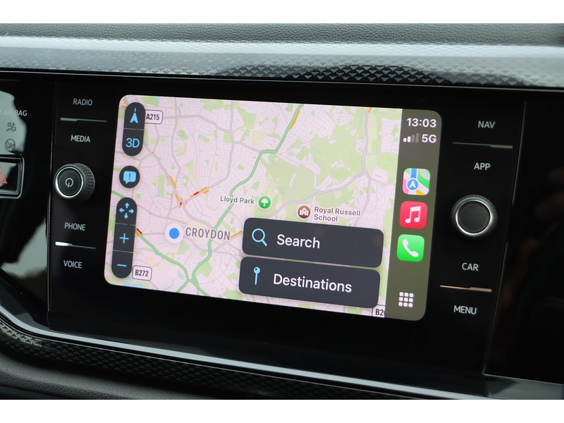 Volkswagen 1.0 EVO LIFE HATCHBACK 5DR PETROL MANUAL SATNAV BLUETOOTH DAB STEREO USB INPUT APPLE CARPLAY JUST 1 OWNER FROM NEW ONLY 49000 MILES FSH NO ULEZ CHARGE 72-74 Mitcham Road