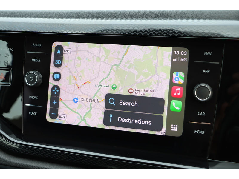 Volkswagen 1.0 EVO LIFE HATCHBACK 5DR PETROL MANUAL SATNAV BLUETOOTH DAB STEREO USB INPUT APPLE CARPLAY JUST 1 OWNER FROM NEW ONLY 49000 MILES FSH NO ULEZ CHARGE 72-74 Mitcham Road