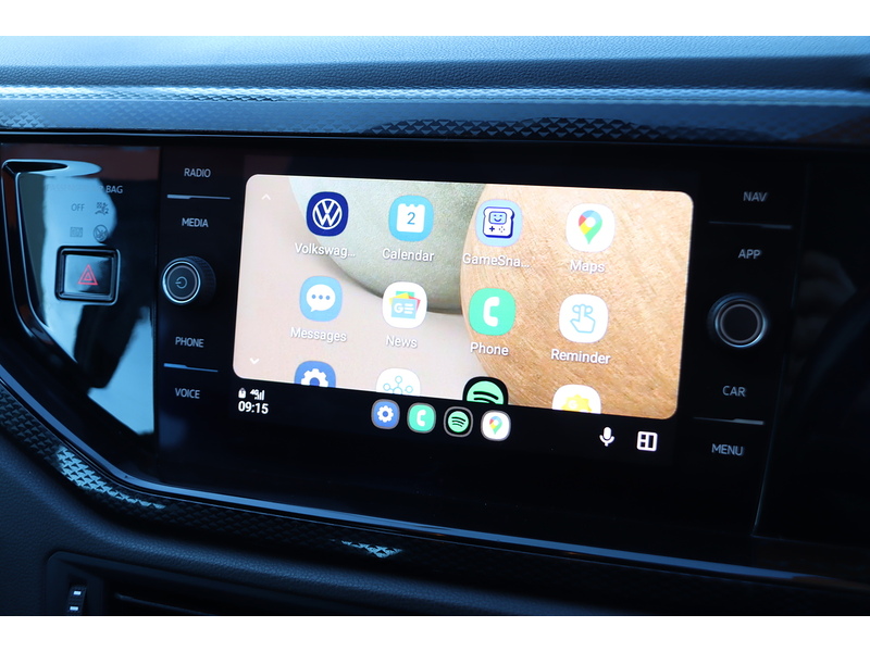 Volkswagen 1.0 EVO LIFE HATCHBACK 5DR PETROL MANUAL SATNAV BLUETOOTH DAB STEREO USB INPUT APPLE CARPLAY JUST 1 OWNER FROM NEW ONLY 49000 MILES FSH NO ULEZ CHARGE 72-74 Mitcham Road