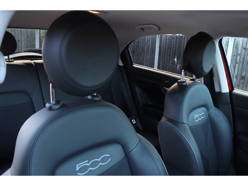 Fiat 1.0 FIREFLY TURBO MULTIAIR CROSS PLUS SUV 5DR PETROL MANUAL SAT NAV DAB STEREO APPLE CARPLAY REAR CAMERA PARKING AIDS ONLY 19000 MILES FSH 6 SERVICES 72-74 Mitcham Road