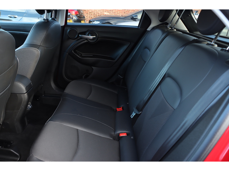 Fiat 1.0 FIREFLY TURBO MULTIAIR CROSS PLUS SUV 5DR PETROL MANUAL SAT NAV DAB STEREO APPLE CARPLAY REAR CAMERA PARKING AIDS ONLY 19000 MILES FSH 6 SERVICES 72-74 Mitcham Road