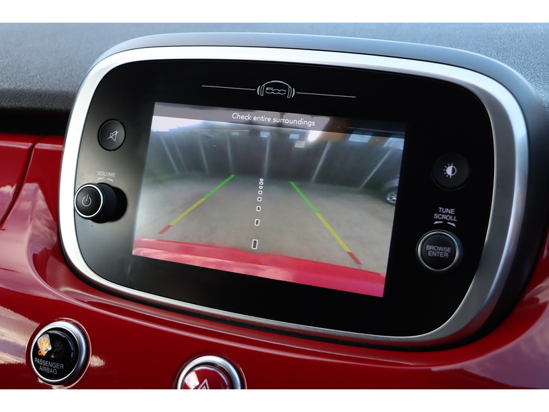 Fiat 1.0 FIREFLY TURBO MULTIAIR CROSS PLUS SUV 5DR PETROL MANUAL SAT NAV DAB STEREO APPLE CARPLAY REAR CAMERA PARKING AIDS ONLY 19000 MILES FSH 6 SERVICES 72-74 Mitcham Road