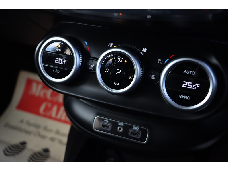 Fiat 1.0 FIREFLY TURBO MULTIAIR CROSS PLUS SUV 5DR PETROL MANUAL SAT NAV DAB STEREO APPLE CARPLAY REAR CAMERA PARKING AIDS ONLY 19000 MILES FSH 6 SERVICES 72-74 Mitcham Road