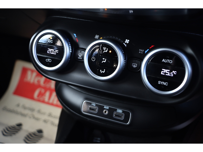 Fiat 1.0 FIREFLY TURBO MULTIAIR CROSS PLUS SUV 5DR PETROL MANUAL SAT NAV DAB STEREO APPLE CARPLAY REAR CAMERA PARKING AIDS ONLY 19000 MILES FSH 6 SERVICES 72-74 Mitcham Road