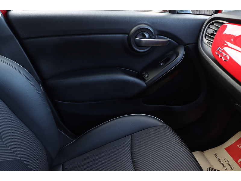 Fiat 1.0 FIREFLY TURBO MULTIAIR CROSS PLUS SUV 5DR PETROL MANUAL SAT NAV DAB STEREO APPLE CARPLAY REAR CAMERA PARKING AIDS ONLY 19000 MILES FSH 6 SERVICES 72-74 Mitcham Road