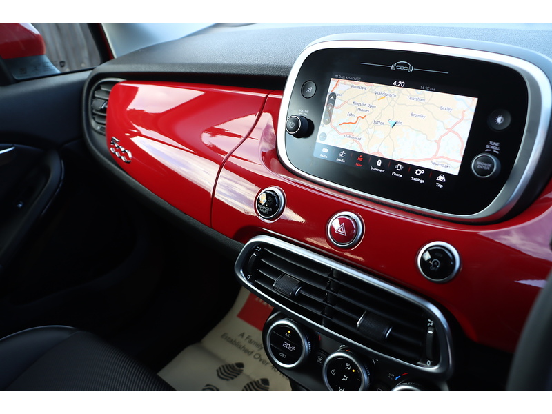 Fiat 1.0 FIREFLY TURBO MULTIAIR CROSS PLUS SUV 5DR PETROL MANUAL SAT NAV DAB STEREO APPLE CARPLAY REAR CAMERA PARKING AIDS ONLY 19000 MILES FSH 6 SERVICES 72-74 Mitcham Road