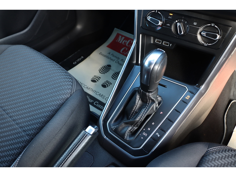 Volkswagen 1.0 TSI GPF R-LINE HATCHBACK 5DR PETROL DSG AUTO SAT NAV BLUETOOTH DAB STEREO USB INPUT APPLE CARPLAY PARKING AIDS ONLY 30000 MILES SH NO ULEZ CHARGE 72-74 Mitcham Road