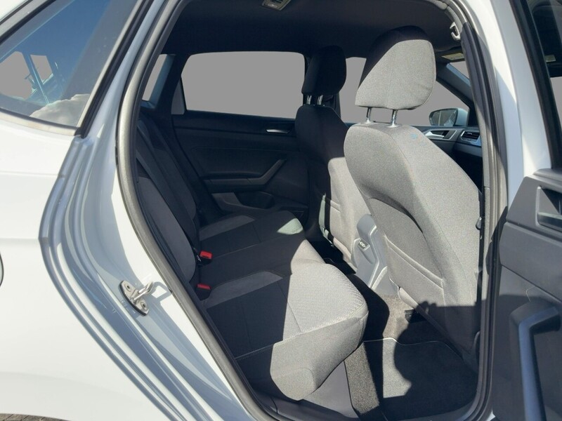 Volkswagen 1.0 TSI GPF R-LINE HATCHBACK 5DR PETROL DSG AUTO SAT NAV BLUETOOTH DAB STEREO USB INPUT APPLE CARPLAY PARKING AIDS ONLY 30000 MILES SH NO ULEZ CHARGE 72-74 Mitcham Road