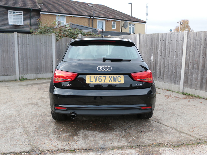 Audi 1.0 TFSI SPORT SPORTBACK 5DR PETROL S TRONIC AUTO BLUETOOTH DAB STEREO CD PAYER PARKING AIDS JUST 2 OWNERS SAME OWNER FOR 3 YEARS ONLY 21000 MILES SH 72-74 Mitcham Road