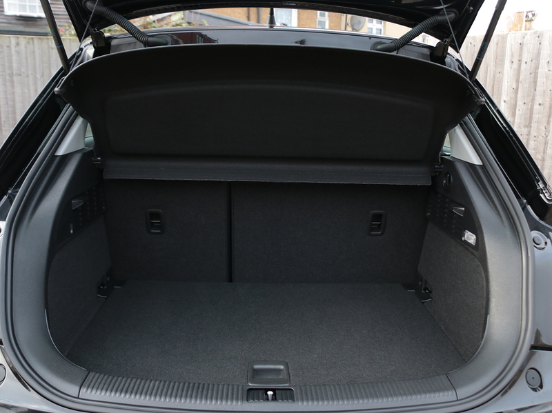 Audi 1.0 TFSI SPORT SPORTBACK 5DR PETROL S TRONIC AUTO BLUETOOTH DAB STEREO CD PAYER PARKING AIDS JUST 2 OWNERS SAME OWNER FOR 3 YEARS ONLY 21000 MILES SH 72-74 Mitcham Road