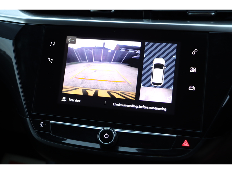 Vauxhall 1.2 ELITE HATCHBACK 5DR PETROL MANUAL HEATED SEATS SAT NAV BLUETOOTH APPLE CARPLAY REAR CAM PARKING AIDS JUST 2 OWNERS 41000 MILES FSH NO ULEZ CHARGE 72-74 Mitcham Road