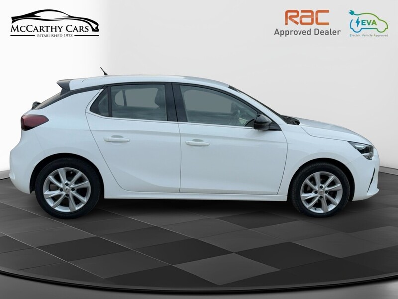 Vauxhall 1.2 ELITE HATCHBACK 5DR PETROL MANUAL HEATED SEATS SAT NAV BLUETOOTH APPLE CARPLAY REAR CAM PARKING AIDS JUST 2 OWNERS 41000 MILES FSH NO ULEZ CHARGE 72-74 Mitcham Road