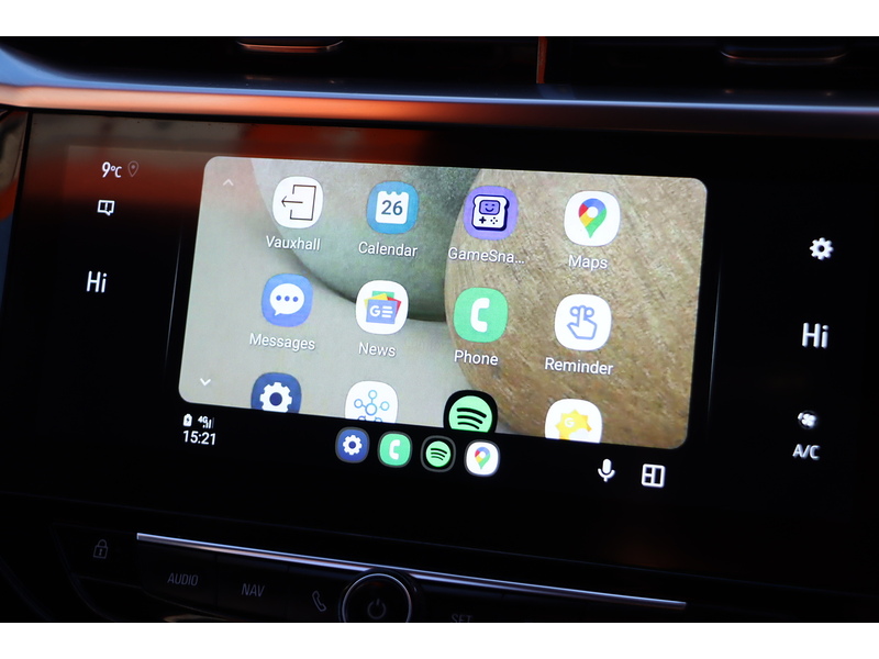 Vauxhall 1.2 ELITE HATCHBACK 5DR PETROL MANUAL HEATED SEATS SAT NAV BLUETOOTH APPLE CARPLAY REAR CAM PARKING AIDS JUST 2 OWNERS 41000 MILES FSH NO ULEZ CHARGE 72-74 Mitcham Road