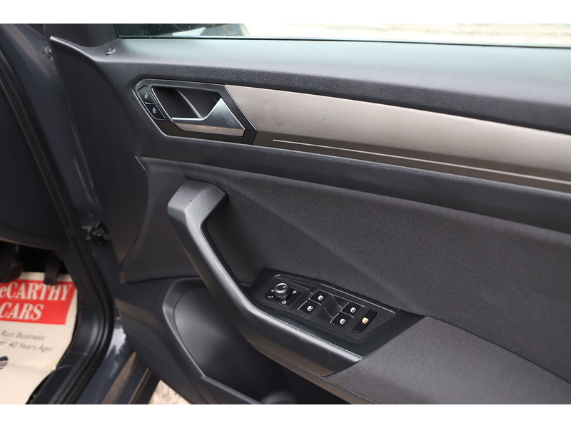 Volkswagen 1.5 TSI GPF EVO DESIGN SUV 5DR PETROL DSG AUTO SATNAV BLUETOOTH DAB STEREO APPLE CARPLAY PARKING AIDS JUST 2 OWNERS ONLY 28000 MILES SH NO ULEZ CHARGE 72-74 Mitcham Road