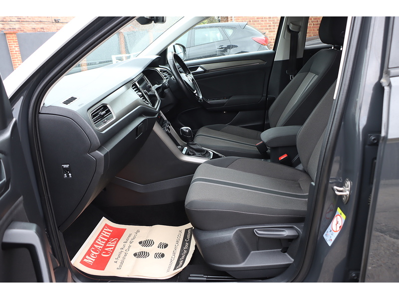 Volkswagen 1.5 TSI GPF EVO DESIGN SUV 5DR PETROL DSG AUTO SATNAV BLUETOOTH DAB STEREO APPLE CARPLAY PARKING AIDS JUST 2 OWNERS ONLY 28000 MILES SH NO ULEZ CHARGE 72-74 Mitcham Road