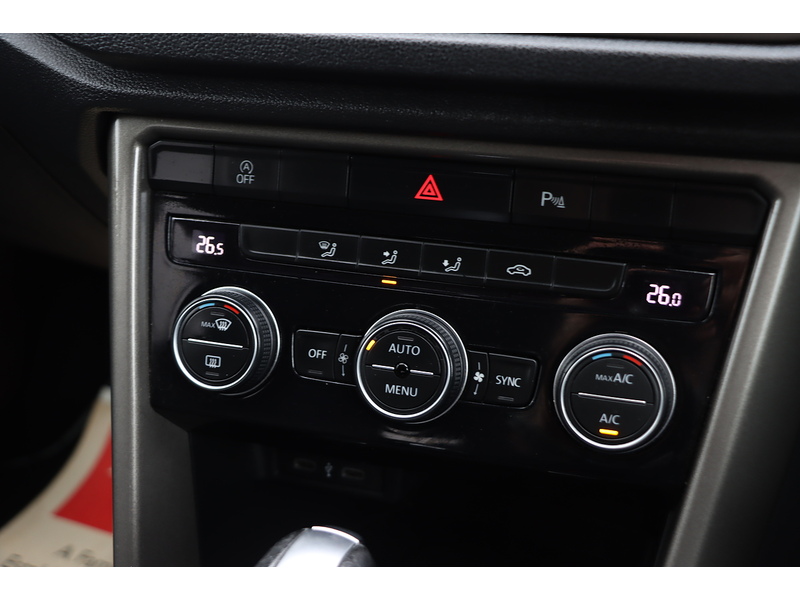 Volkswagen 1.5 TSI GPF EVO DESIGN SUV 5DR PETROL DSG AUTO SATNAV BLUETOOTH DAB STEREO APPLE CARPLAY PARKING AIDS JUST 2 OWNERS ONLY 28000 MILES SH NO ULEZ CHARGE 72-74 Mitcham Road