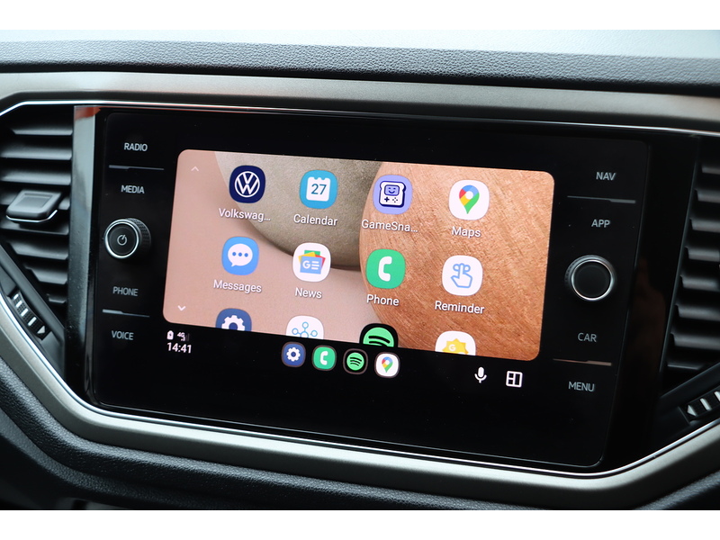 Volkswagen 1.5 TSI GPF EVO DESIGN SUV 5DR PETROL DSG AUTO SATNAV BLUETOOTH DAB STEREO APPLE CARPLAY PARKING AIDS JUST 2 OWNERS ONLY 28000 MILES SH NO ULEZ CHARGE 72-74 Mitcham Road