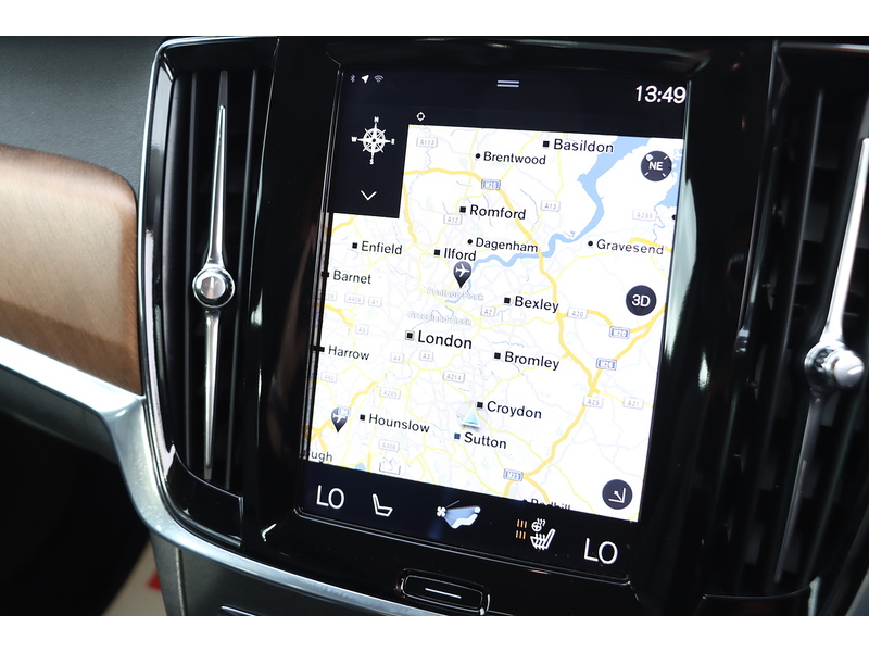 Volvo 2.0 D5 PowerPulse Inscription Saloon 4dr Diesel Auto AWD Euro 6 (s/s) (235 ps) 72-74 Mitcham Road