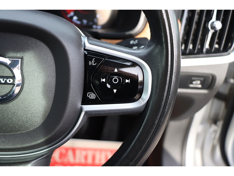 Volvo 2.0 D5 PowerPulse Inscription Saloon 4dr Diesel Auto AWD Euro 6 (s/s) (235 ps) 72-74 Mitcham Road