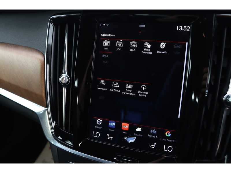 Volvo 2.0 D5 PowerPulse Inscription Saloon 4dr Diesel Auto AWD Euro 6 (s/s) (235 ps) 72-74 Mitcham Road