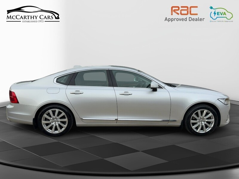 Volvo 2.0 D5 PowerPulse Inscription Saloon 4dr Diesel Auto AWD Euro 6 (s/s) (235 ps) 72-74 Mitcham Road