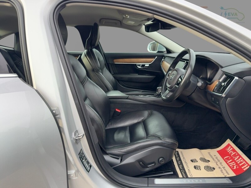 Volvo 2.0 D5 PowerPulse Inscription Saloon 4dr Diesel Auto AWD Euro 6 (s/s) (235 ps) 72-74 Mitcham Road