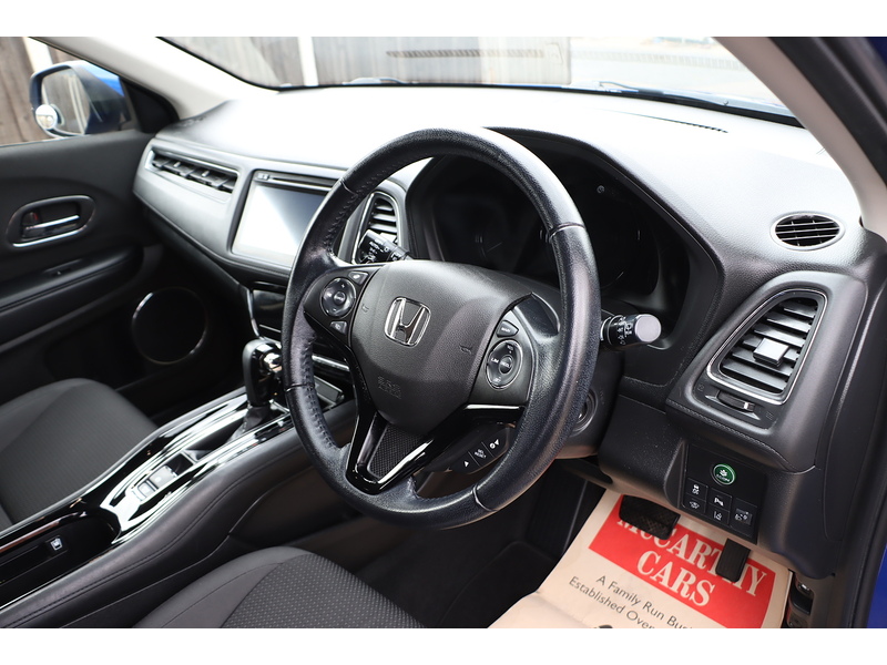 Honda 1.5 I-VTEC SE SUV 5DR PETROL CVT AUTO SAT NAV BLUETOOTH DAB STEREO REAR CAMERA PARKING AIDS JUST 2 OWNERS SAME OWNER FOR 3 YEARS ONLY 81000 MILES SH 72-74 Mitcham Road