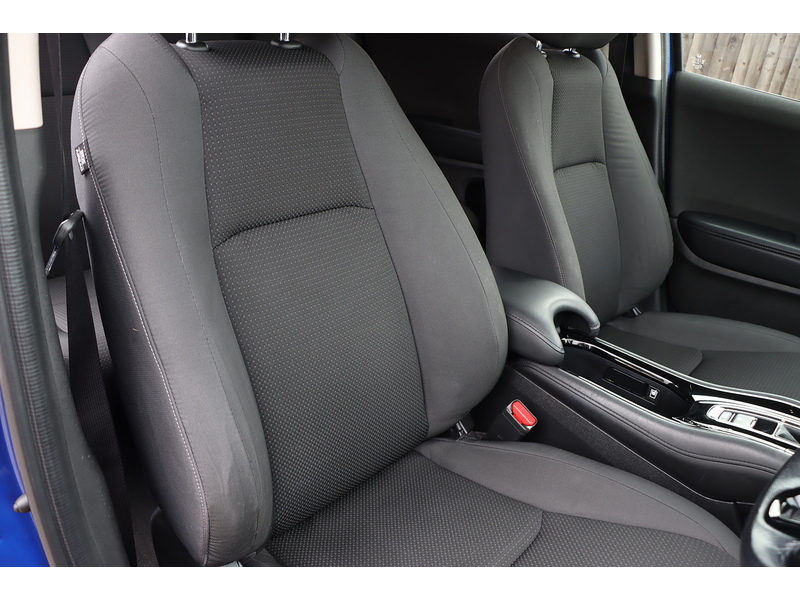 Honda 1.5 I-VTEC SE SUV 5DR PETROL CVT AUTO SAT NAV BLUETOOTH DAB STEREO REAR CAMERA PARKING AIDS JUST 2 OWNERS SAME OWNER FOR 3 YEARS ONLY 81000 MILES SH 72-74 Mitcham Road