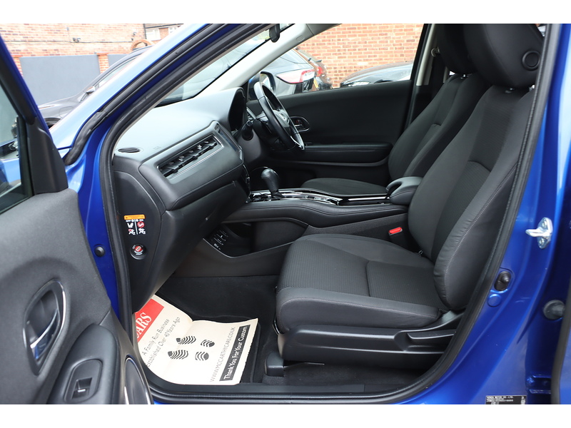 Honda 1.5 I-VTEC SE SUV 5DR PETROL CVT AUTO SAT NAV BLUETOOTH DAB STEREO REAR CAMERA PARKING AIDS JUST 2 OWNERS SAME OWNER FOR 3 YEARS ONLY 81000 MILES SH 72-74 Mitcham Road