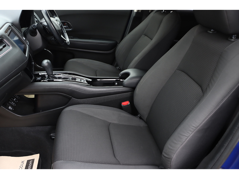 Honda 1.5 I-VTEC SE SUV 5DR PETROL CVT AUTO SAT NAV BLUETOOTH DAB STEREO REAR CAMERA PARKING AIDS JUST 2 OWNERS SAME OWNER FOR 3 YEARS ONLY 81000 MILES SH 72-74 Mitcham Road