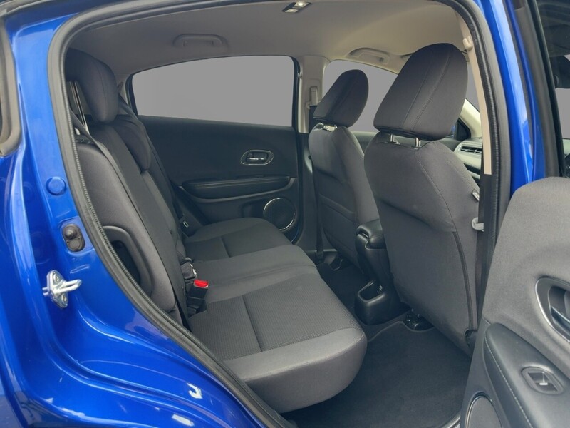 Honda 1.5 I-VTEC SE SUV 5DR PETROL CVT AUTO SAT NAV BLUETOOTH DAB STEREO REAR CAMERA PARKING AIDS JUST 2 OWNERS SAME OWNER FOR 3 YEARS ONLY 81000 MILES SH 72-74 Mitcham Road