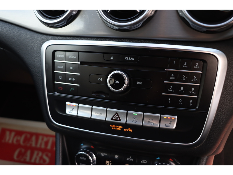 Mercedes-Benz GLA180 1.6 AMG LINE EDITION SUV 5DR PETROL 7G-DCT AUTO HEATED SEATS SAT NAV BLUETOOTH APPLE CARPLAY REAR CAM PARKING AIDS 2 OWNERS ONLY 35000 MILES SH 72-74 Mitcham Road