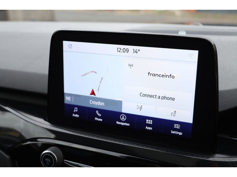 Ford 2.5 ECOBOOST DURATEC 14.4KWH ST-LINE X SUV 5DR PETROL PLUG-IN HYBRID CVT AUTO SUNROOF HEATED SEATS SAT NAV BLUETOOTH PARKING AIDS 2 OWNERS 75000 MILES 72-74 Mitcham Road