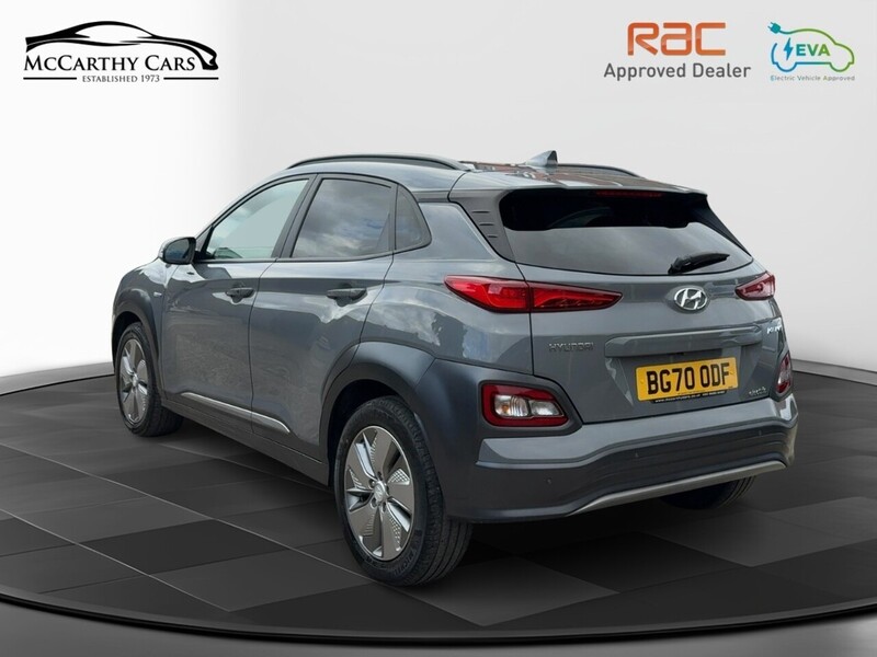Hyundai 64KWH PREMIUM SUV 5DR ELECTRIC AUTO HEATED SEATS SAT NAV BLUETOOTH DAB STEREO APPLE CARPLAY REAR CAMERA PARKING AIDS JUST 2 OWNERS ONLY 54000 MILES SH 72-74 Mitcham Road