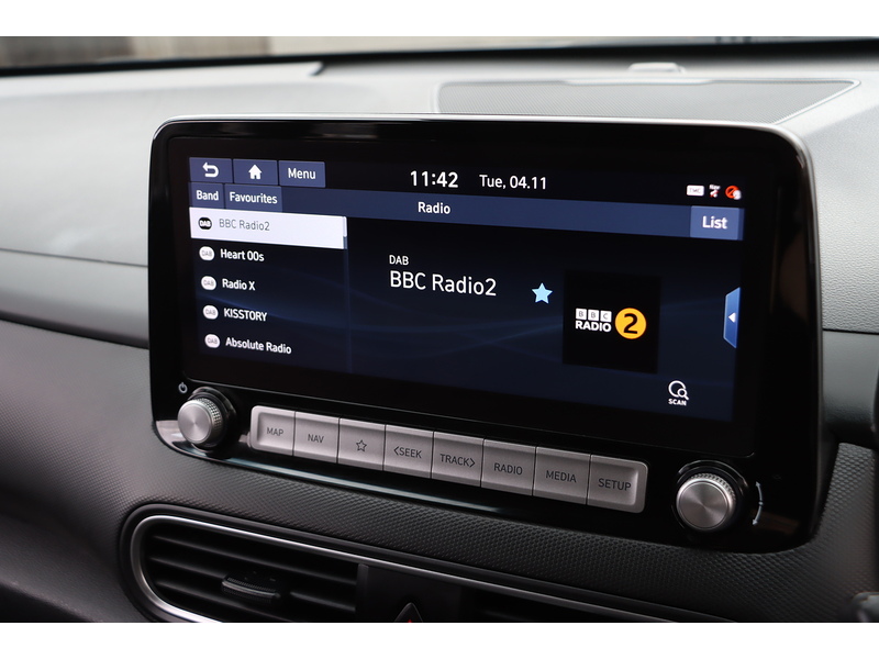 Hyundai 64KWH PREMIUM SUV 5DR ELECTRIC AUTO HEATED SEATS SAT NAV BLUETOOTH DAB STEREO APPLE CARPLAY REAR CAMERA PARKING AIDS JUST 2 OWNERS ONLY 54000 MILES SH 72-74 Mitcham Road