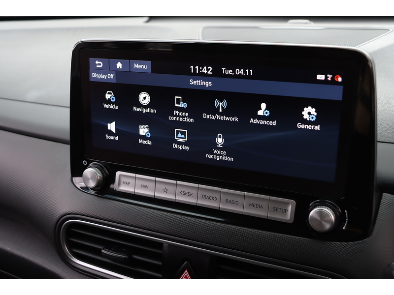 Hyundai 64KWH PREMIUM SUV 5DR ELECTRIC AUTO HEATED SEATS SAT NAV BLUETOOTH DAB STEREO APPLE CARPLAY REAR CAMERA PARKING AIDS JUST 2 OWNERS ONLY 54000 MILES SH 72-74 Mitcham Road