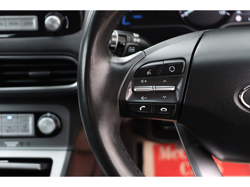 Hyundai 64KWH PREMIUM SUV 5DR ELECTRIC AUTO HEATED SEATS SAT NAV BLUETOOTH DAB STEREO APPLE CARPLAY REAR CAMERA PARKING AIDS JUST 2 OWNERS ONLY 54000 MILES SH 72-74 Mitcham Road