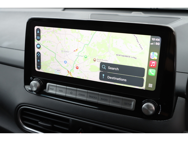 Hyundai 64KWH PREMIUM SUV 5DR ELECTRIC AUTO HEATED SEATS SAT NAV BLUETOOTH DAB STEREO APPLE CARPLAY REAR CAMERA PARKING AIDS JUST 2 OWNERS ONLY 54000 MILES SH 72-74 Mitcham Road