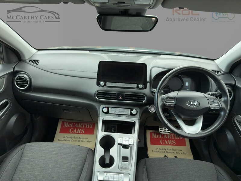 Hyundai 64KWH PREMIUM SUV 5DR ELECTRIC AUTO HEATED SEATS SAT NAV BLUETOOTH DAB STEREO APPLE CARPLAY REAR CAMERA PARKING AIDS JUST 2 OWNERS ONLY 54000 MILES SH 72-74 Mitcham Road