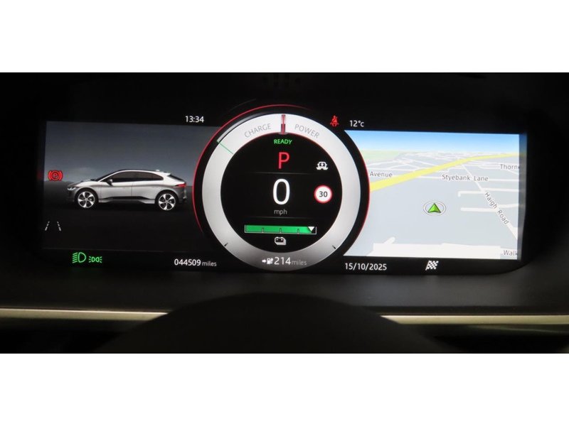 Jaguar 400 90KWH HSE SUV 5DR ELECTRIC 4WD AUTO HEATED SEATS SATNAV BLUETOOTH DAB STEREO APPLE CARPLAY REAR & 360 CAMERA WITH PARKING AIDS ONLY 44000 MILES SH 72-74 Mitcham Road