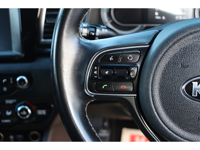 Kia 1.6H GDI 2 SUV 5DR PETROL HYBRID DCT AUTO SAT NAV BLUETOOTH DAB STEREO USB INPUT ANDROID AUTO REAR CAMERA PARKING AIDS 67000 MILES SH NO ULEZ CHARGE 72-74 Mitcham Road