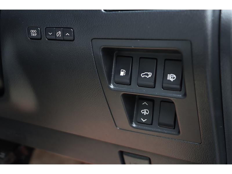 Lexus 450H 3.5 V6 PREMIER SUV 5DR PETROL HYBRID CVT 4WD AUTO SUNROOF HEATED SEATS SAT NAV BLUETOOTH DAB STEREO PARKING AIDS JUST 2 OWNERS FSH 12 SERVICES 72-74 Mitcham Road