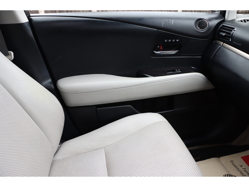 Lexus 450H 3.5 V6 PREMIER SUV 5DR PETROL HYBRID CVT 4WD AUTO SUNROOF HEATED SEATS SAT NAV BLUETOOTH DAB STEREO PARKING AIDS JUST 2 OWNERS FSH 12 SERVICES 72-74 Mitcham Road