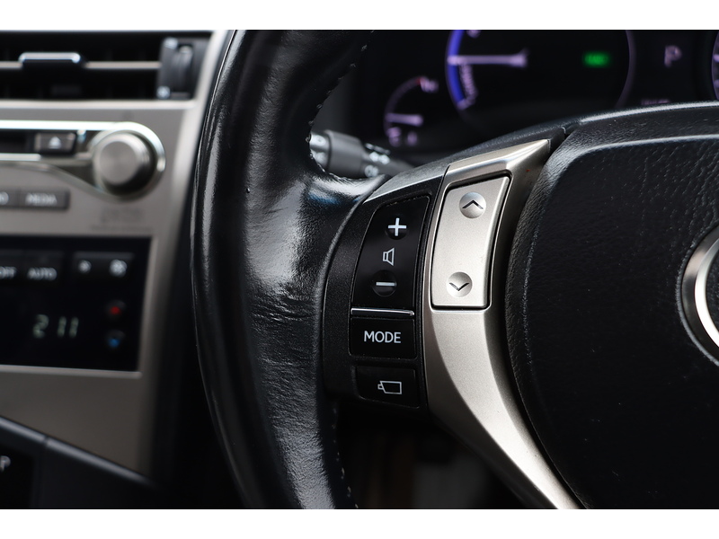 Lexus 450H 3.5 V6 PREMIER SUV 5DR PETROL HYBRID CVT 4WD AUTO SUNROOF HEATED SEATS SAT NAV BLUETOOTH DAB STEREO PARKING AIDS JUST 2 OWNERS FSH 12 SERVICES 72-74 Mitcham Road